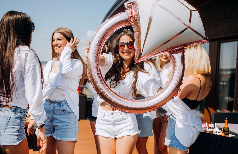 Happy,And,Cheerful,Group,Of,Women,Friends,Together,Dancing,And